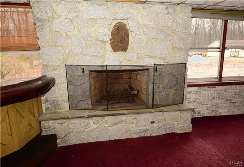 222 Mountain Rd, Bushkill Twp, PA 18091 photo 26