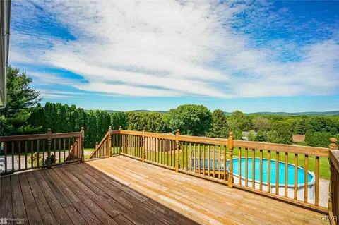 72 Carriage Cir, Oley, PA 19547 photo 30