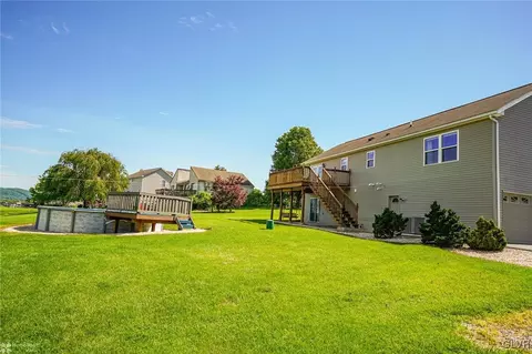 72 Carriage Cir, Oley, PA 19547 photo 39