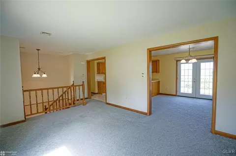 72 Carriage Cir, Oley, PA 19547 photo 7