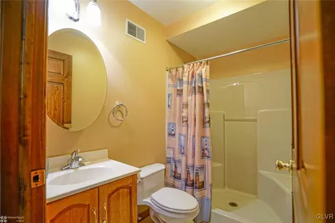 72 Carriage Cir, Oley, PA 19547 photo 18