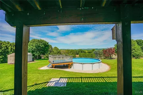 72 Carriage Cir, Oley, PA 19547 photo 41