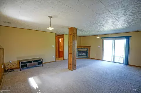 72 Carriage Cir, Oley, PA 19547 photo 24