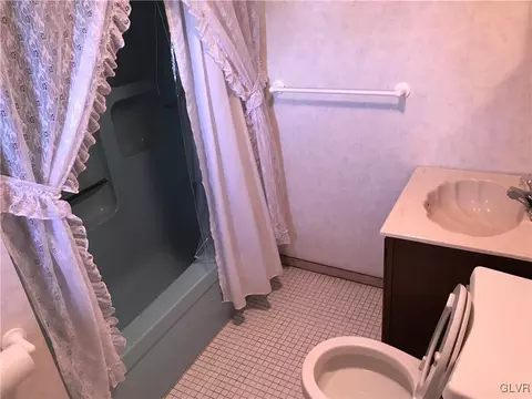 2106 Daniel St, Coplay, PA 18037 photo 29