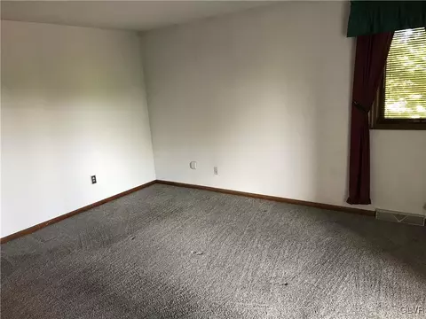 2106 Daniel St, Coplay, PA 18037 photo 14