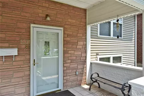 1237 E 4th St, Bethlehem, PA 18015 photo 3