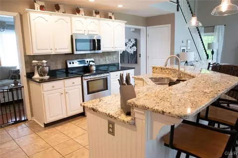 2709 Foxfire Ct, Coplay, PA 18037 photo 13