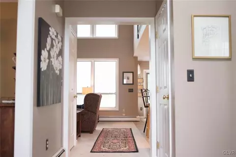 2709 Foxfire Ct, Coplay, PA 18037 photo 9