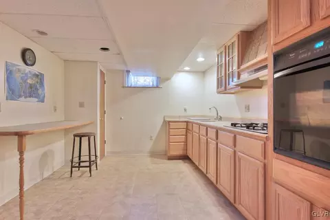 204 Memorial Dr, Bath, PA 18014 photo 13