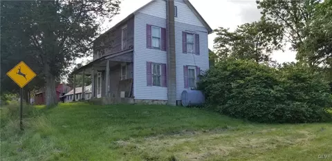 331 Moorestown Rd, Wind Gap, PA 18091 photo 2