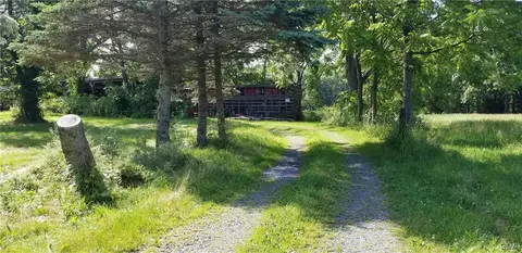 331 Moorestown Rd, Wind Gap, PA 18091 photo 4