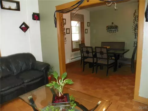 625 5th, Bethlehem City, PA 18015 photo 4