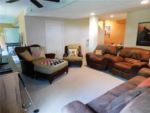 2829 Hillcrest Dr, Coplay, PA 18037 photo 33