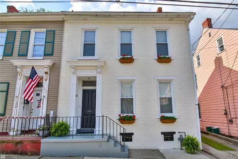 134 E Garrison St, Bethlehem, PA 18018 photo 1