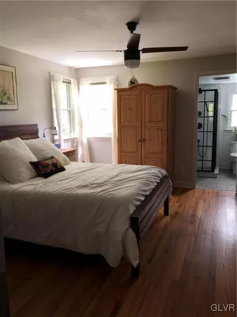 640 E Macada Rd, Bethlehem, PA 18017 photo 17