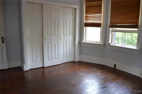 1034 Seneca St, Fountain Hill, PA 18015 photo 13