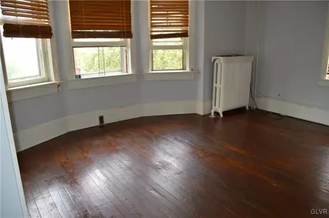 1034 Seneca St, Fountain Hill, PA 18015 photo 12
