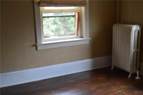 1034 Seneca St, Fountain Hill, PA 18015 photo 14