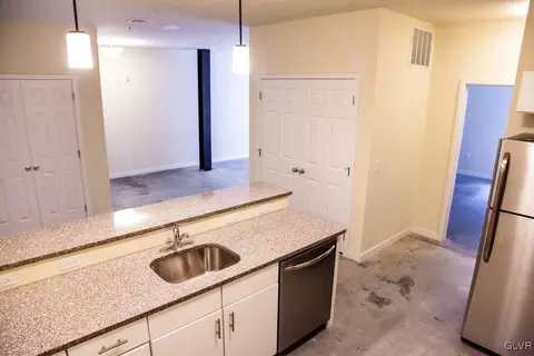 18 W Goepp St, Bethlehem, PA 18018 photo 18