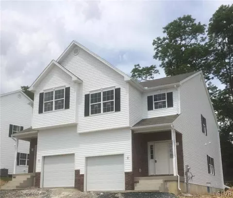 1545 Crest Park Ct, Bethlehem, PA 18015 photo 1