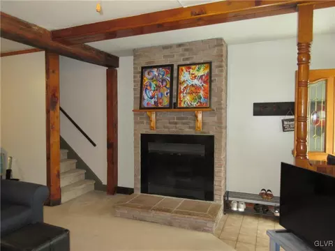 135 E Garrison St, Bethlehem, PA 18018 photo 4