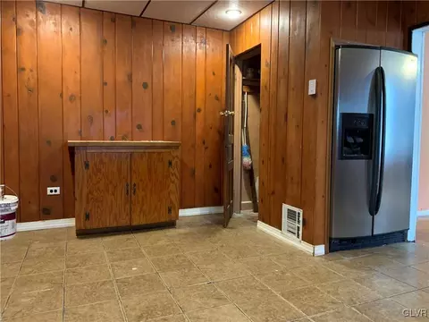 941 E 6th St, Bethlehem, PA 18015 photo 10