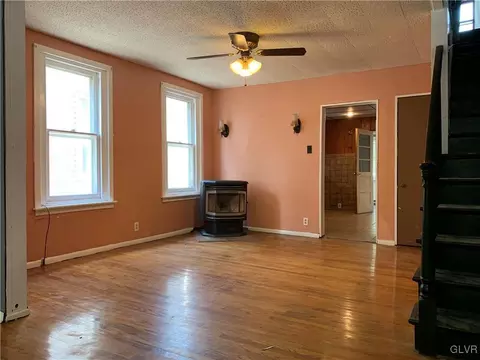 941 E 6th St, Bethlehem, PA 18015 photo 3