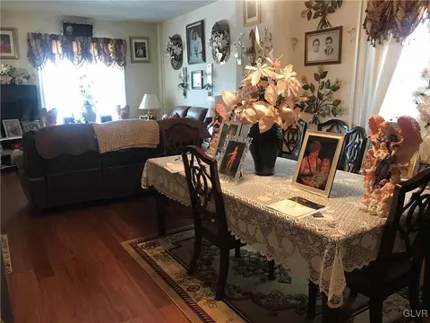 920 E 5th St, Bethlehem, PA 18015 photo 2