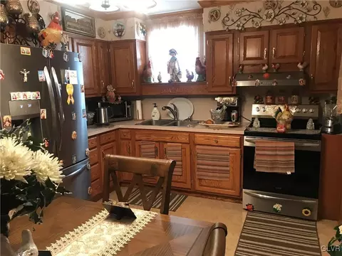 920 E 5th St, Bethlehem, PA 18015 photo 5