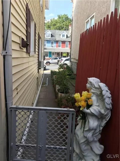 920 E 5th St, Bethlehem, PA 18015 photo 9