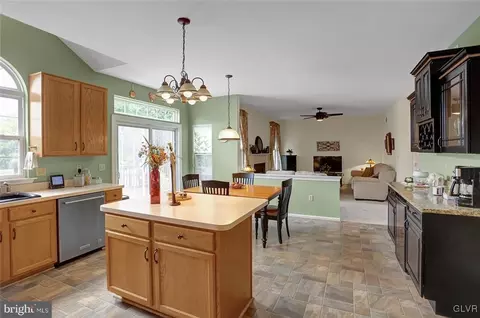 7204 Pine Tree Rd, Hereford, PA 18056 photo 15