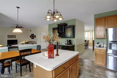 7204 Pine Tree Rd, Hereford, PA 18056 photo 10