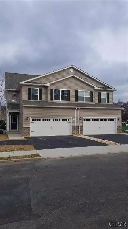 1221 3rd Ave, Hellertown, PA 18055 photo 1