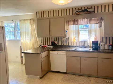1625 Allen Way, Bethlehem, PA 18017 photo 10