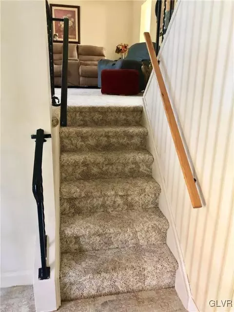 1625 Allen Way, Bethlehem, PA 18017 photo 3