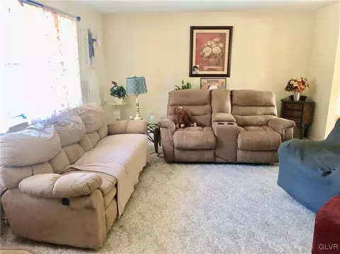 1625 Allen Way, Bethlehem, PA 18017 photo 5