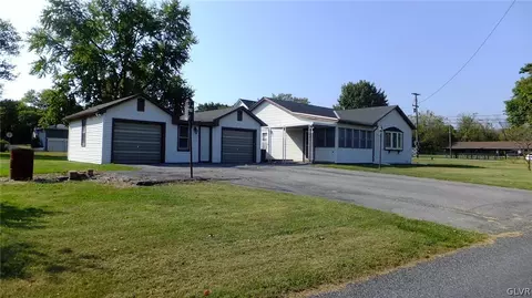 7475 Arrowhead Rd, Bath, PA 18014 photo 1