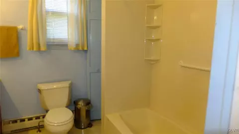 7475 Arrowhead Rd, Bath, PA 18014 photo 8