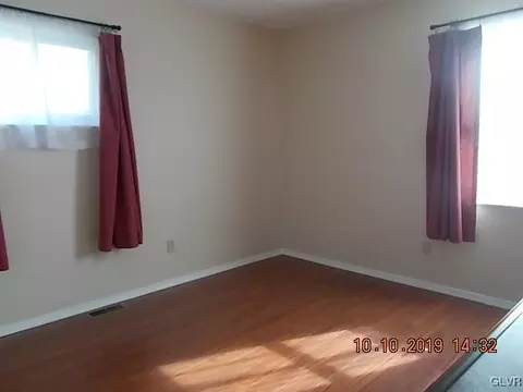 2148 Allwood Dr, Bethlehem, PA 18018 photo 8