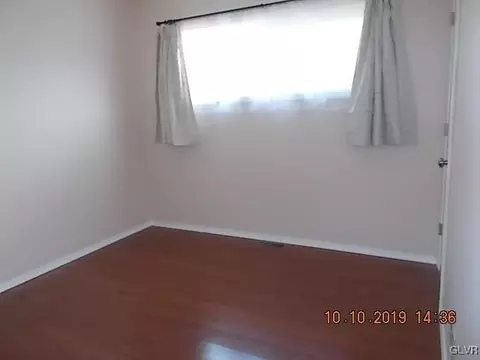2148 Allwood Dr, Bethlehem, PA 18018 photo 9
