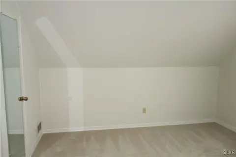 832 Maple Rd, Hellertown, PA 18055 photo 14
