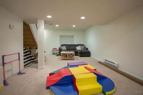 220 E Dell Rd, Bath, PA 18014 photo 21