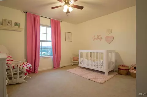 220 E Dell Rd, Bath, PA 18014 photo 13