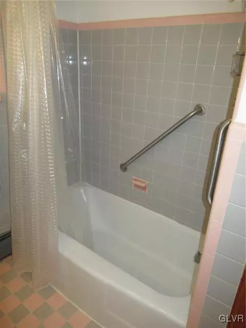 148 S 7th St, Coplay, PA 18037 photo 7