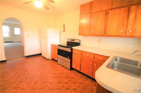 723 E 6th St, Bethlehem, PA 18015 photo 16