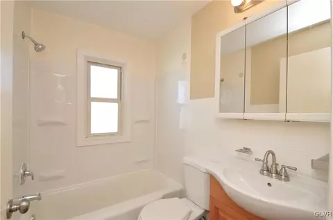 1027 3rd St, Fullerton, PA 18052 photo 9