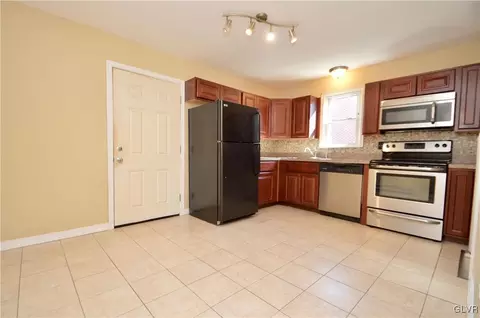 1027 3rd St, Fullerton, PA 18052 photo 5