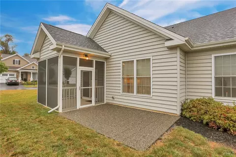 1079 Declaration Dr, Bethlehem, PA 18017 photo 37