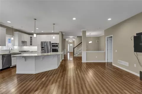 1079 Declaration Dr, Bethlehem, PA 18017 photo 18