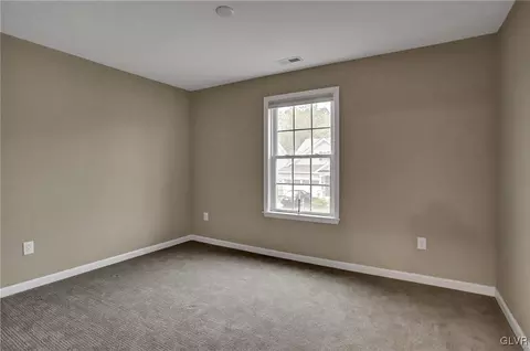 1079 Declaration Dr, Bethlehem, PA 18017 photo 32